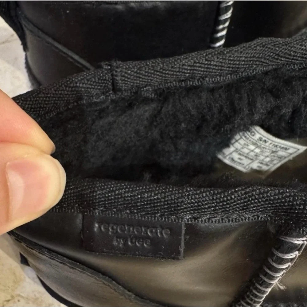 UGG Women's Classic Ultra Mini Leather Regan Black Boots Size 11 - Picture 4 of 5